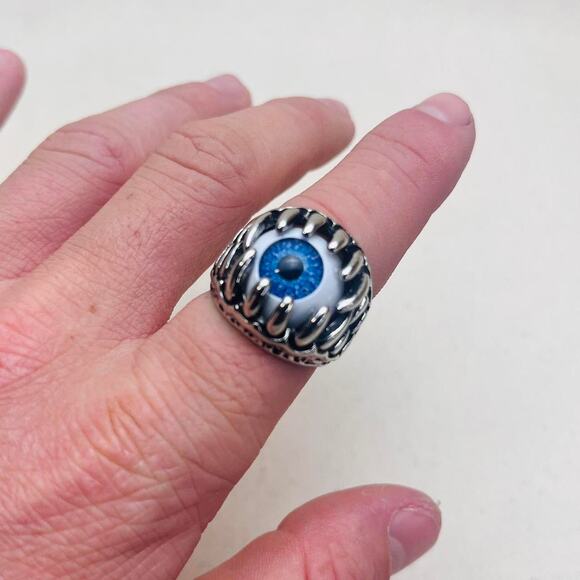 Y2K Grunge Silver Eye Ring – Size 8, Unisex, Brand New - Picture 2 of 7